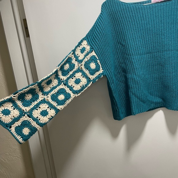 Pink Lily. Blue Crochet Sleeve Sweater. Size Small. - Picture 3 of 7